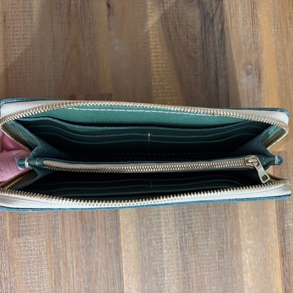 Portland Leather Goods Accordion Zip Wallet - Picture 3 of 4